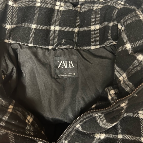 ZARA Plaid Quilted Puffer Vest - Picture 3 of 5